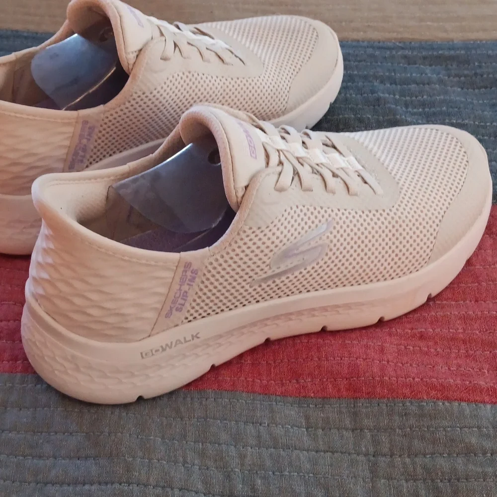 NWOT Skechers Go Walk Slip In Comfort Walking Shoes - Picture 10 of 16